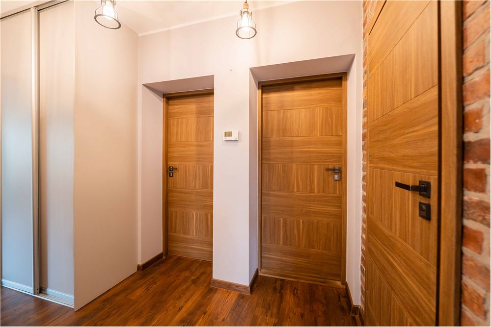 Dom wolnostojący - Sprzedaż - Sosnowiec, Polska - 10 - 800161013-42