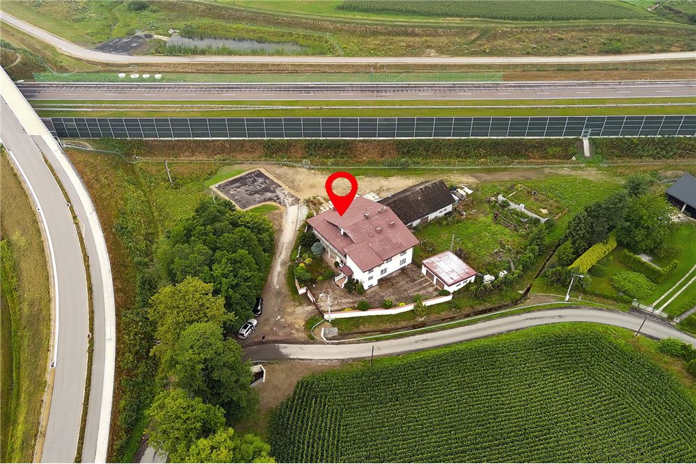 Dom wolnostojący - Sprzedaż - Jawiszowice, Polska - 72 - 800061076-422