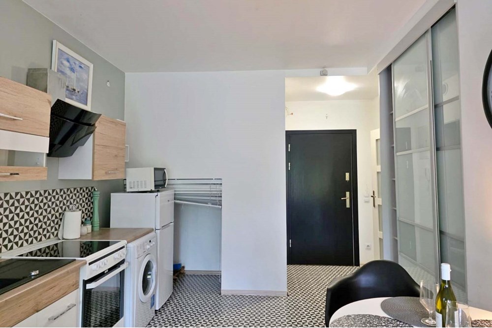 Mieszkanie na parterze - Sprzedaż - Bielsko-Biała, Polska - 6b.jpg - 800061016-1265