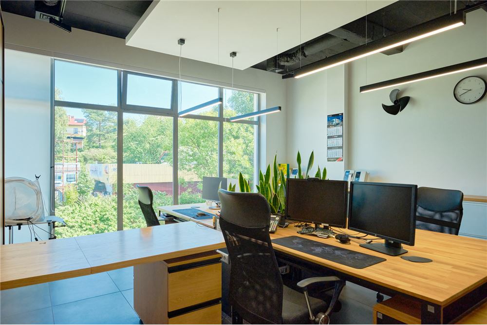 Lokal handlowy/usługowy - Sprzedaż - Cieszyn, Polska - 20 - 800061016-1278