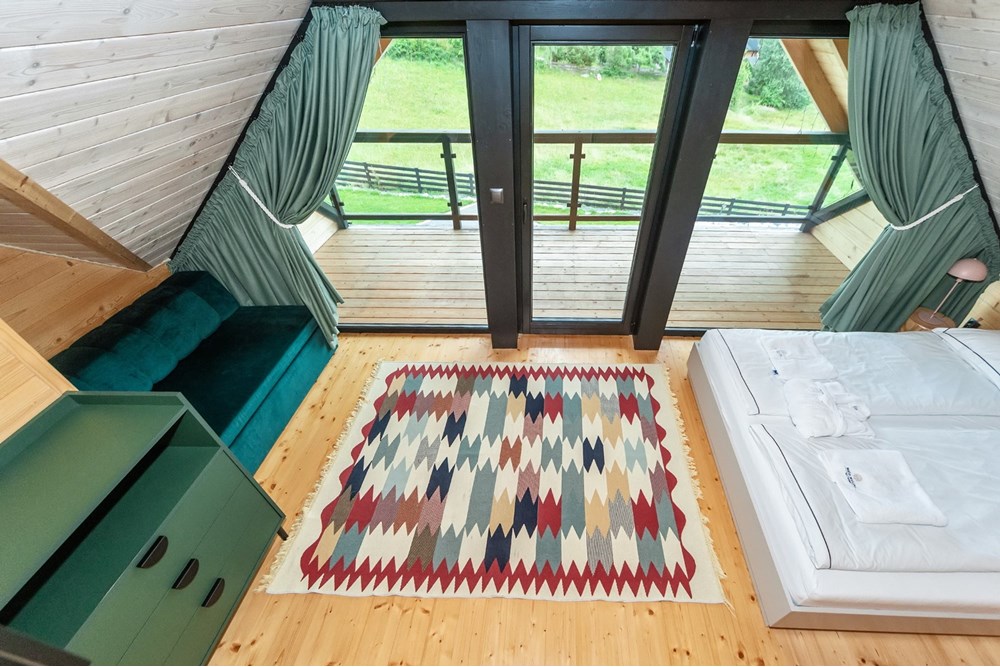 Biznes - Sprzedaż - Istebna, Polska - MIODM_058M.jpg - 800061093-116