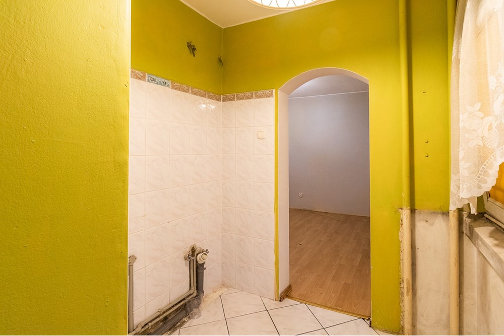 Kawalerka - Sprzedaż - Łódź, Polska - Mieszkanie-na-sprzedaz-Lodz-2.jpg - 470191060-2