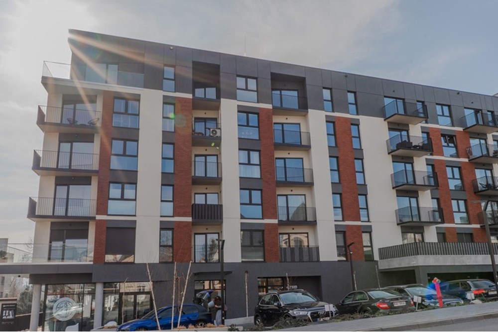 Mieszkanie - Sprzedaż - Bielsko-Biała, Polska - 1.jpg - 470131026-159