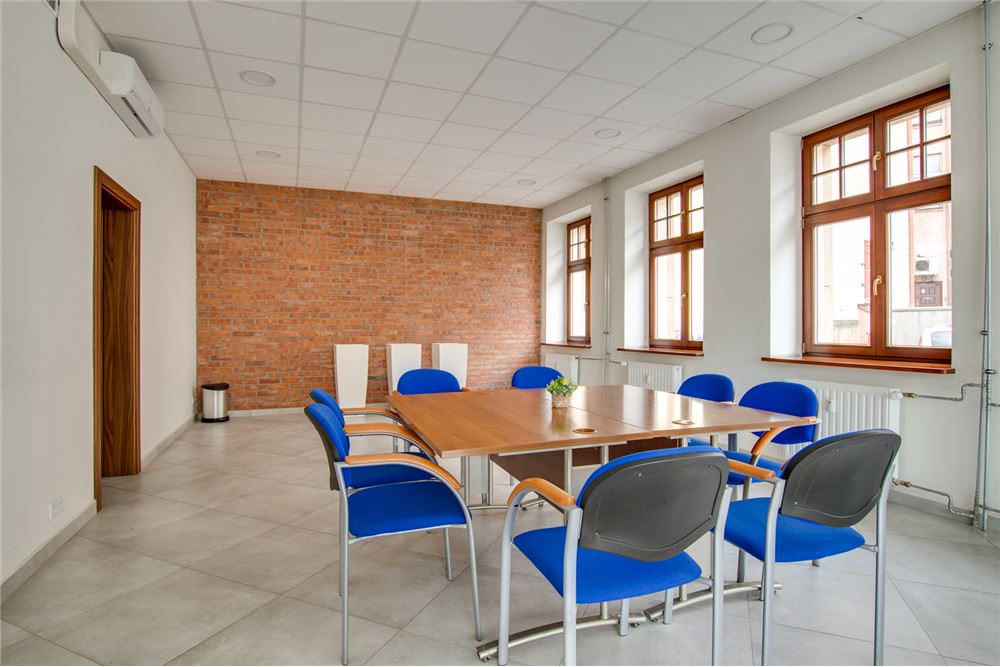 Lokal handlowy/usługowy - Wynajem - Zabrze, Polska - 1 - 470291004-226