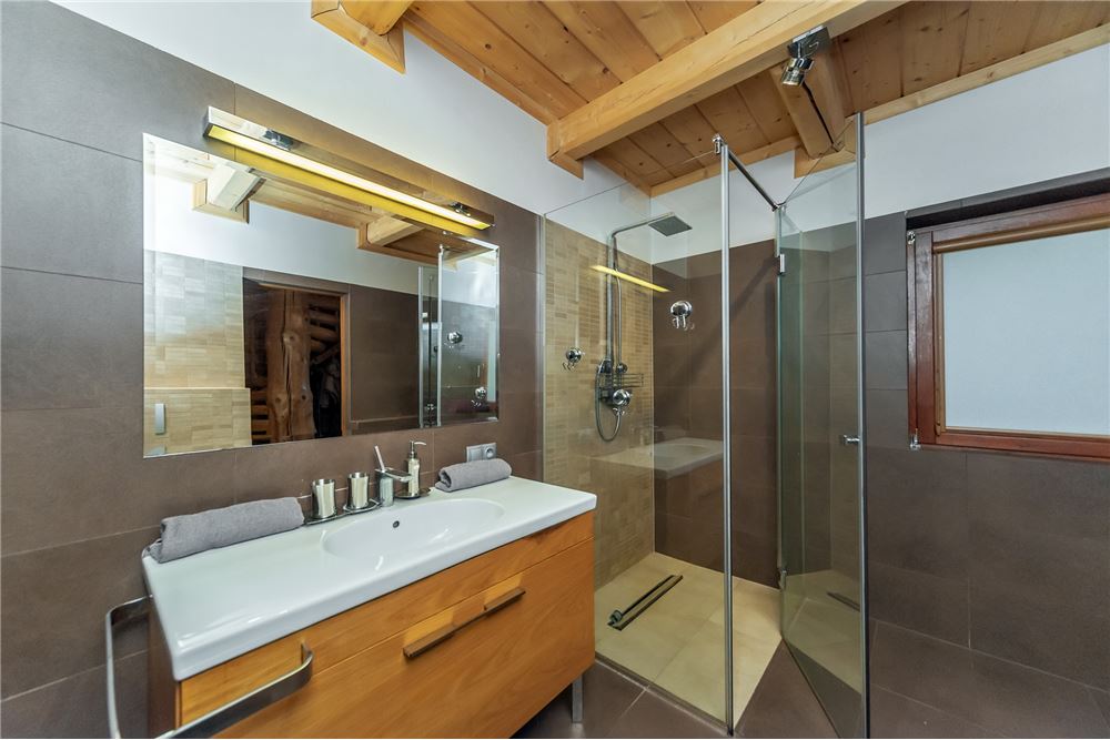 Dom wolnostojący - Sprzedaż - Rycerka Górna, Polska - 40 - 800061076-405