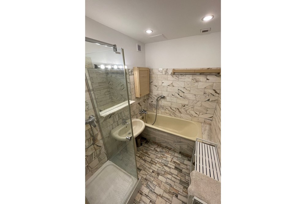 Mieszkanie - Sprzedaż - Bielsko-Biała, Polska - 11.jpeg - 470131106-34