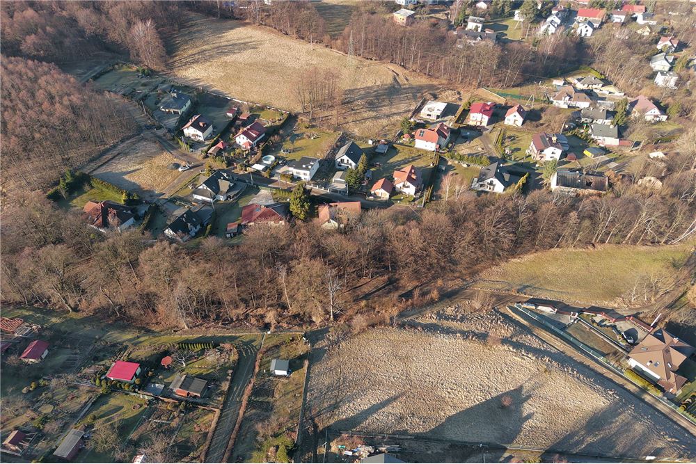 Działka budowlana - Sprzedaż - Bielsko-Biała, Polska - 70 - 800061076-406