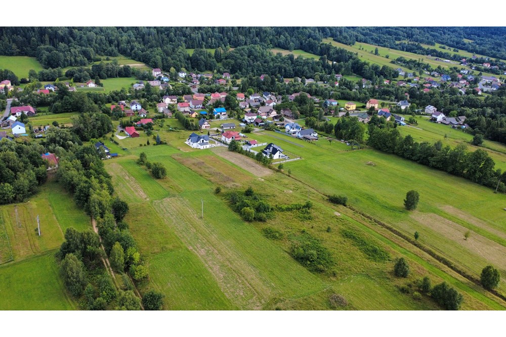 Działka - Sprzedaż - Ślemień, Polska - dji_fly_20250723_172312_249_1753284263697_photo_optimized.JPG - 800061130-24