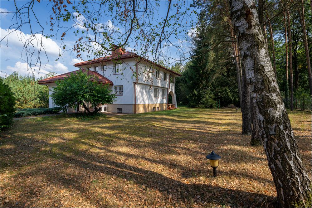 Dom wolnostojący - Sprzedaż - Józefów, Polska - 64 - 810251028-66