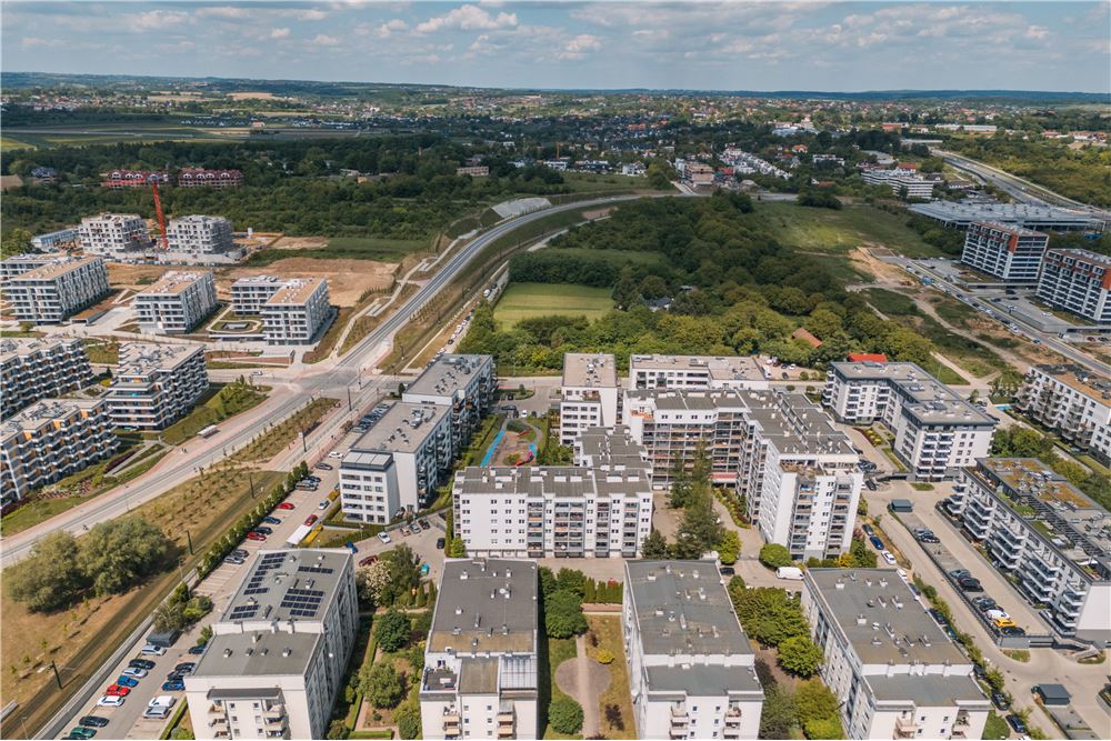 Mieszkanie - Sprzedaż - Kraków, Polska - 22 - 800241005-204