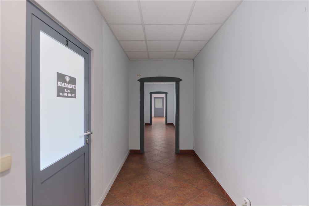 Nieruchomość przemysłowa - Sprzedaż - Bielsko-Biała, Polska - 35 - 800061016-1292