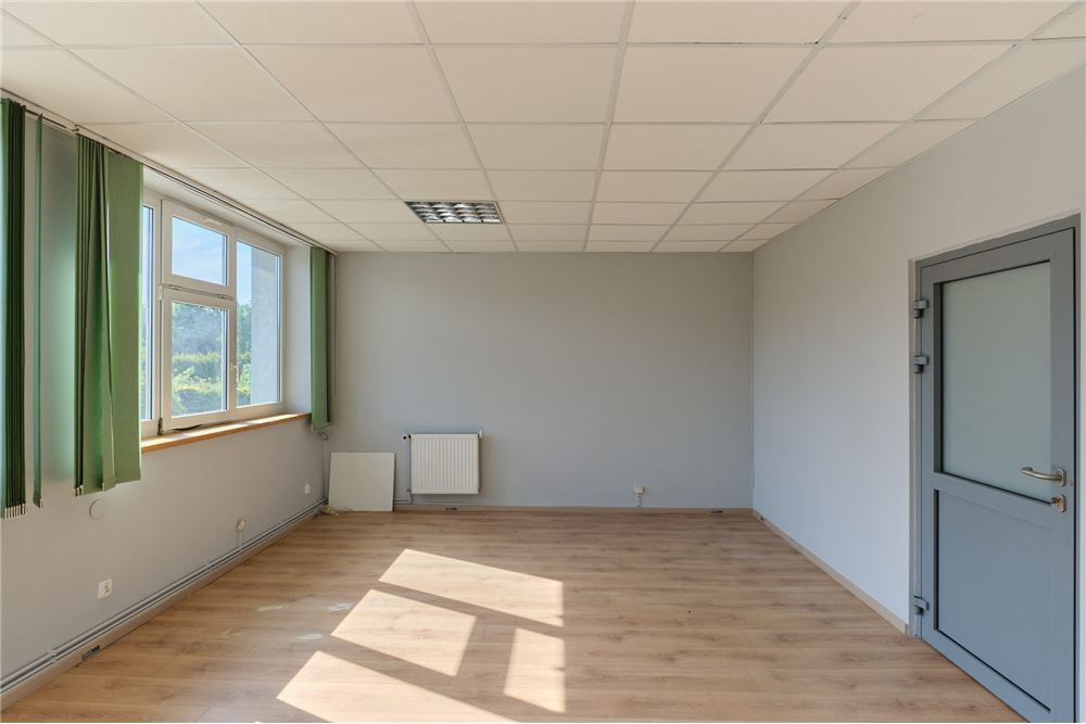 Nieruchomość przemysłowa - Sprzedaż - Bielsko-Biała, Polska - 40 - 800061016-1292