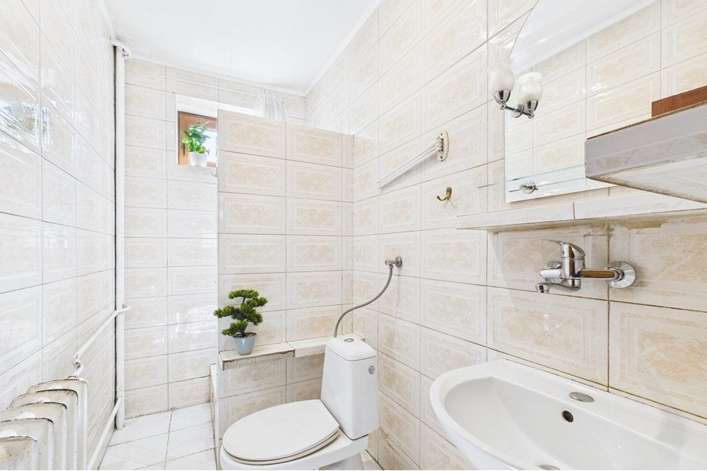 Dom jednorodzinny - Sprzedaż - Łowicz, Polska - CAM03517G0-PR0028-STILL005.jpg - 470291005-19