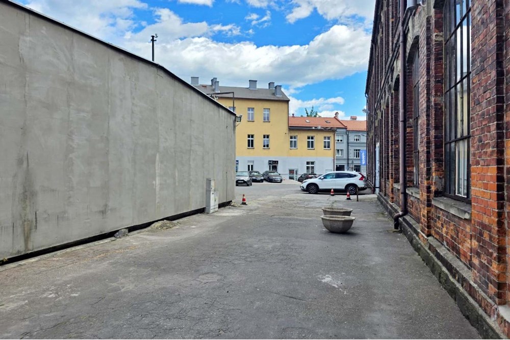 Lokal handlowy/usługowy - Wynajem - Bielsko-Biała, Polska - 4.jpg - 800061016-1299