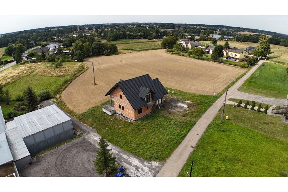 Dom wolnostojący - Sprzedaż - Cieszyn, Polska - DJI_20250828143609_0339_D.JPG - 470131058-371