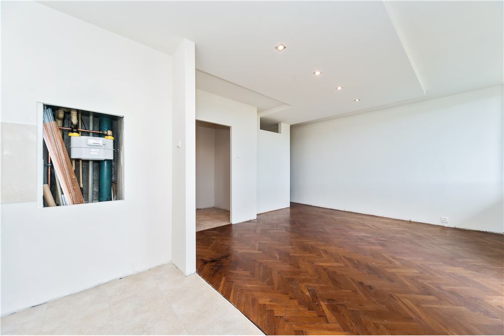 Mieszkanie - Sprzedaż - Bielsko-Biała, Polska - 5 - 800061100-88