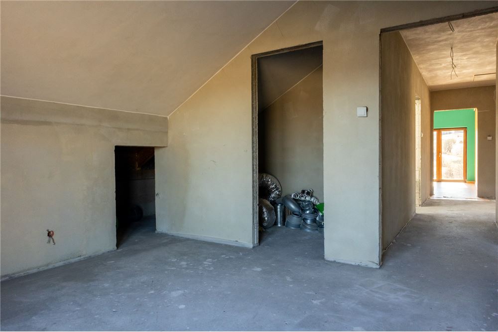 Dom wolnostojący - Sprzedaż - Radziechowy, Polska - 57 - 800061039-513