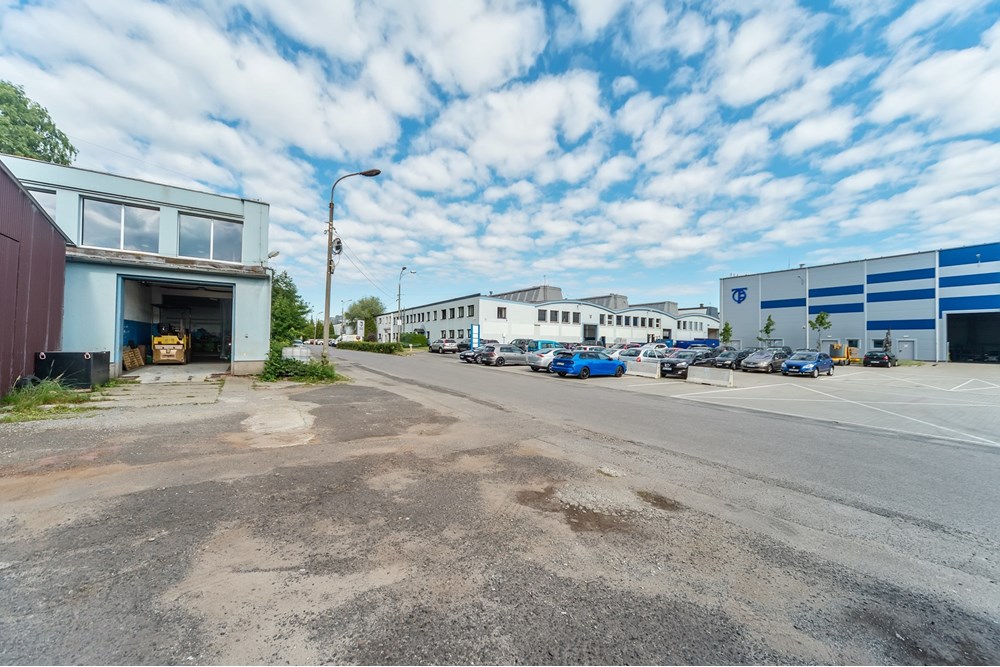 Nieruchomość przemysłowa - Sprzedaż - Bielsko-Biała, Polska - ZIBI_008D.jpg - 800061127-28