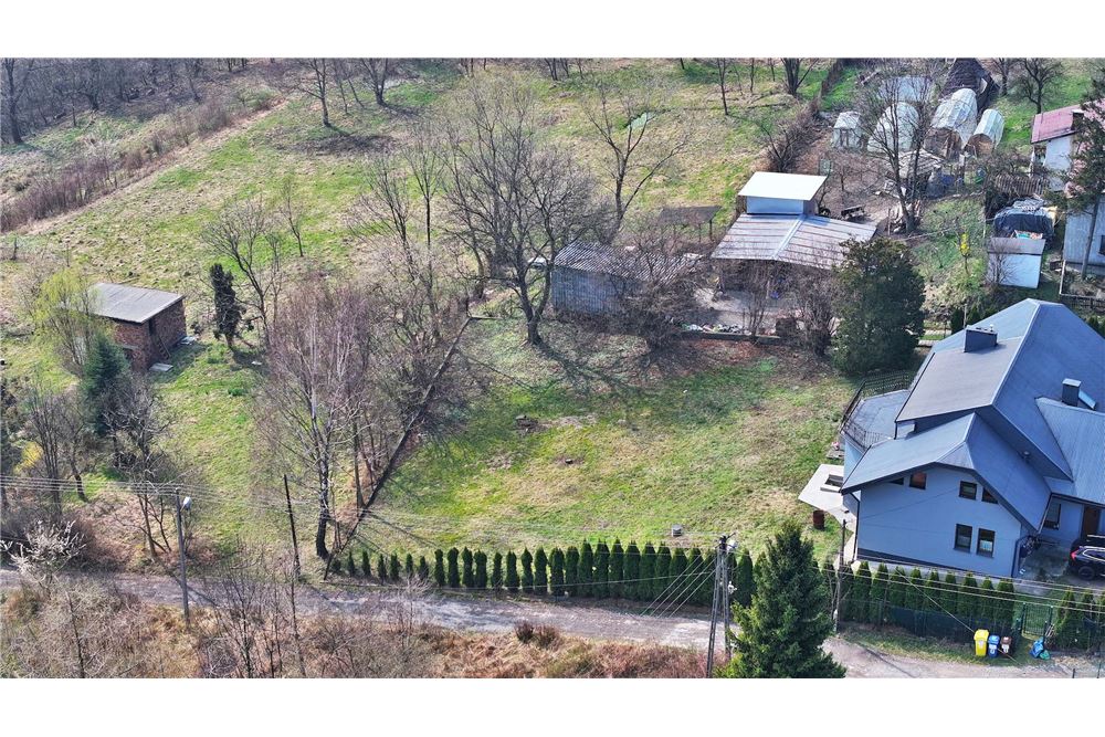 Dom wolnostojący - Sprzedaż - Bielsko-Biała, Polska - 148 - 800061016-1153