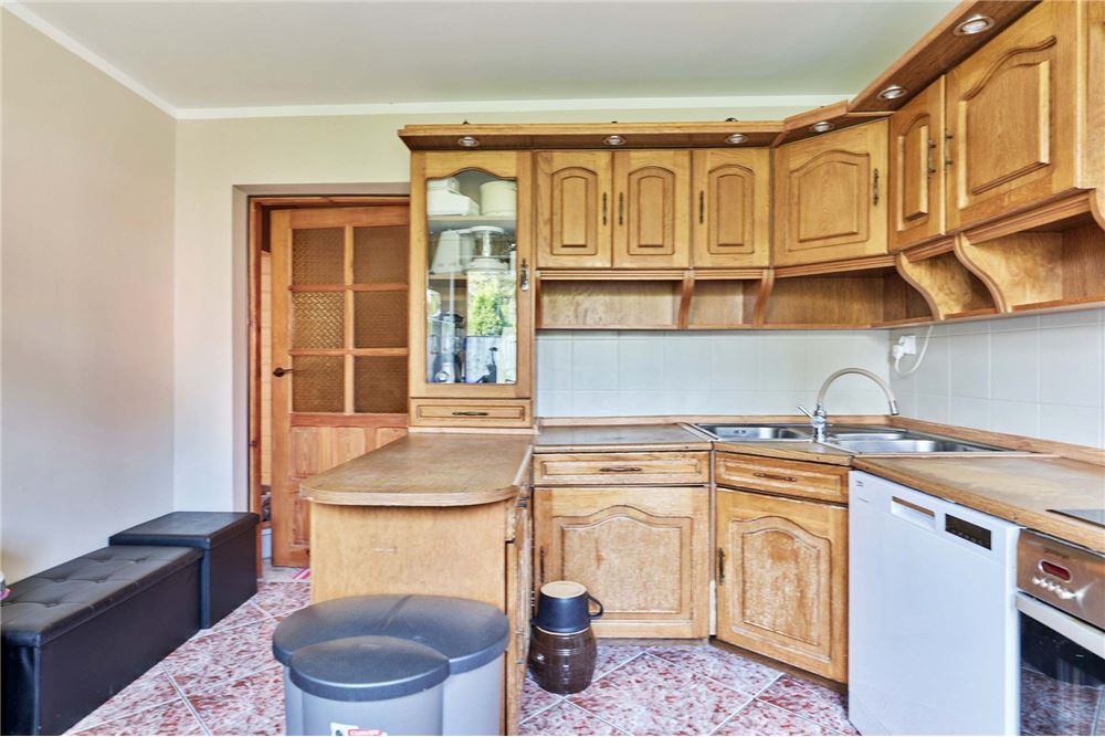 Dom wolnostojący - Sprzedaż - Bielsko-Biała, Polska - 112 - 800061016-1153