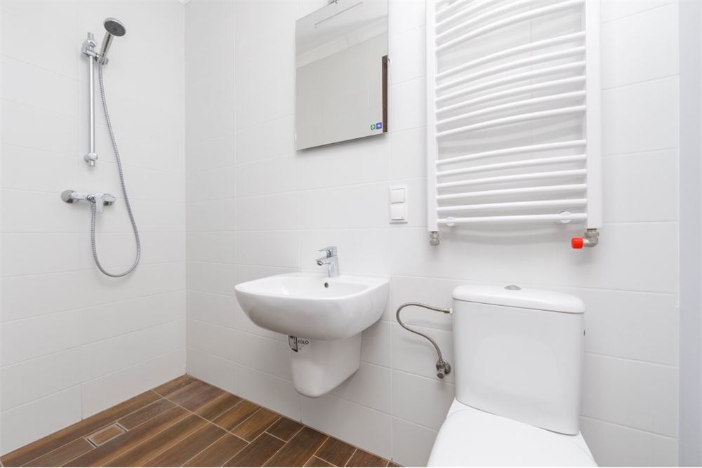 Dom wolnostojący - Sprzedaż - Wyględy, Polska - 37 - 810291008-3