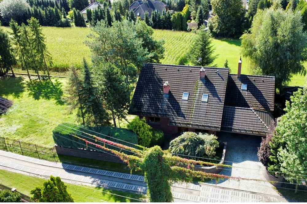 Dom jednorodzinny - Sprzedaż - Piasek, Polska - dji_fly_20250915_111846_98_1757927939119_photo_optimized.jpg - 800061028-545