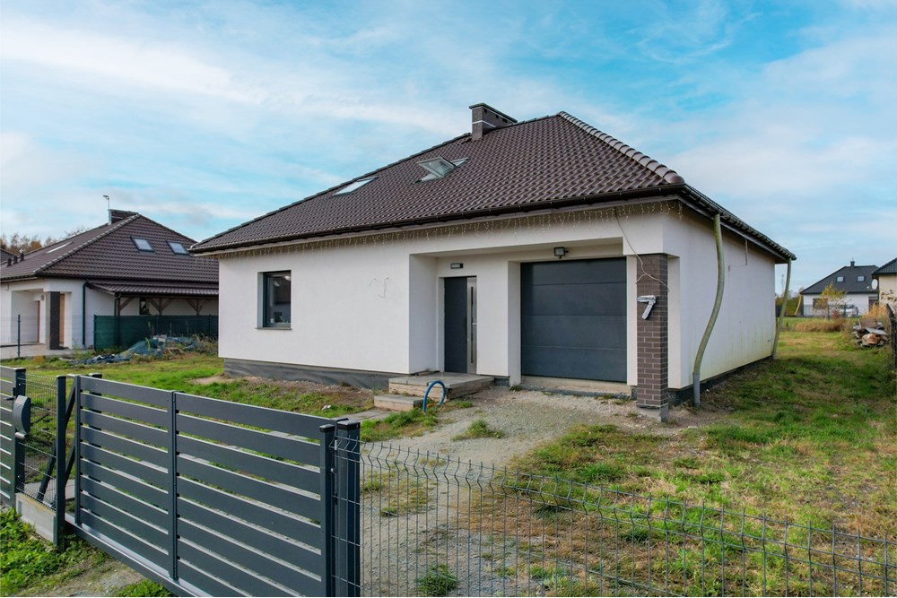 Dom wolnostojący - Sprzedaż - Konikowo, Polska - 1.jpg - 470281015-2