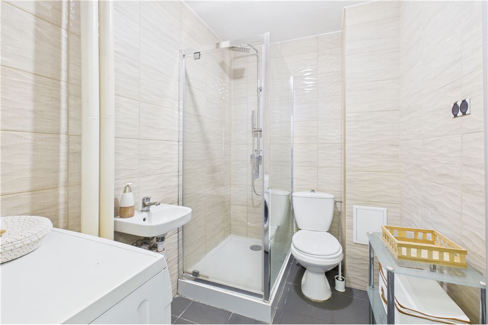 Mieszkanie - Sprzedaż - Kraków, Polska - 15 - 800241005-207