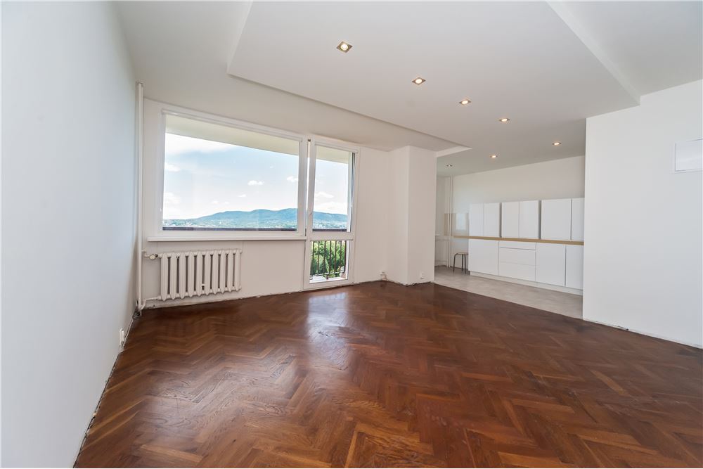 Mieszkanie - Sprzedaż - Bielsko-Biała, Polska - 8 - 800061100-88