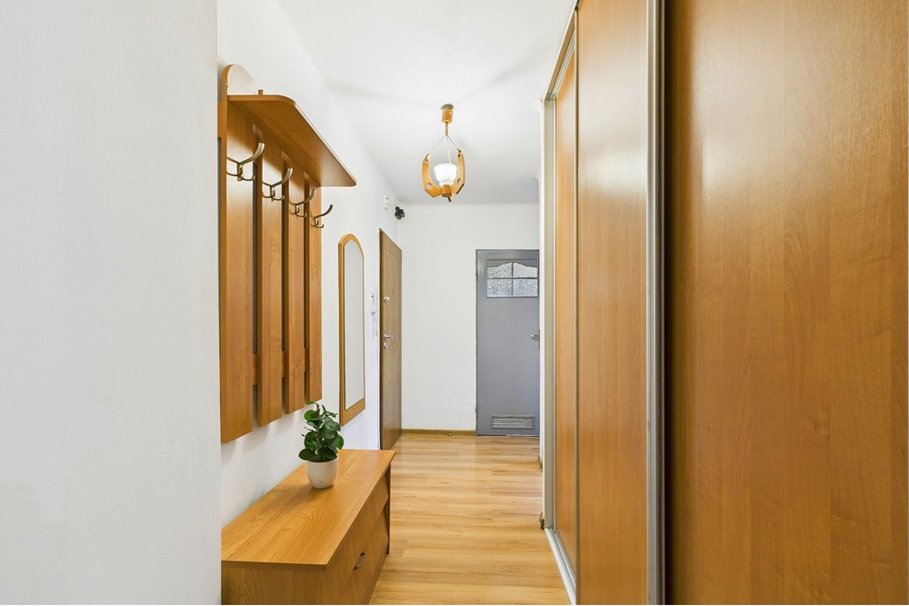 Mieszkanie - Sprzedaż - Kutno, Polska - CAM03517G0-PR0045-STILL002.jpg - 470291005-34