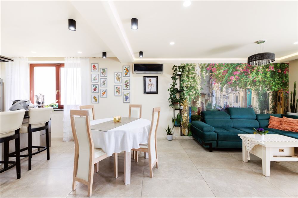 Dom dwurodzinny - Sprzedaż - Kęty, Polska - 25 - 800061107-93