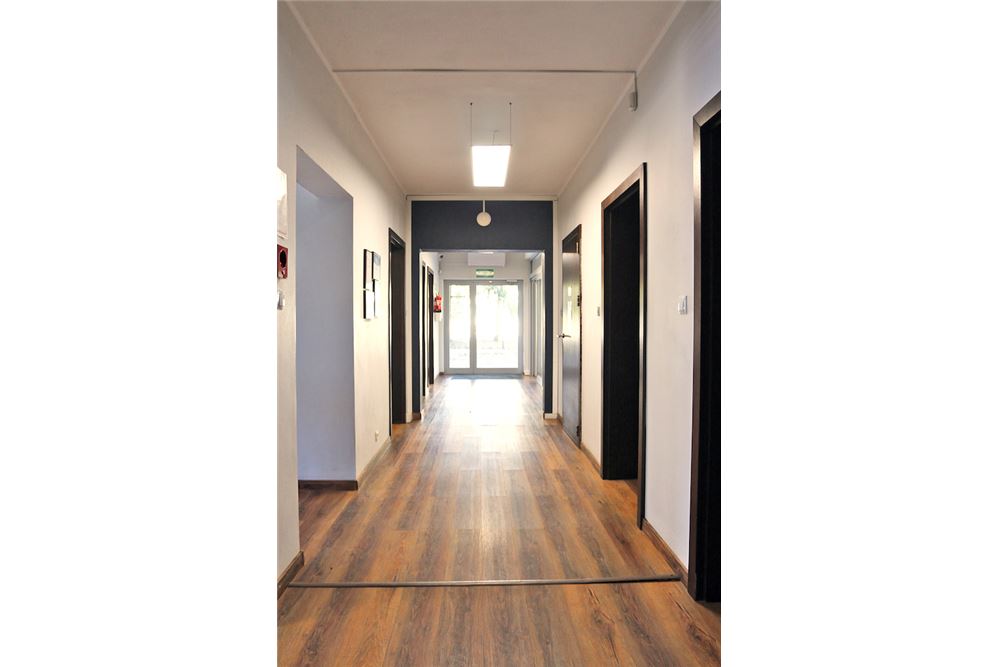 Magazyn - Sprzedaż - Chrzanów, Polska - 38 - 800041001-875