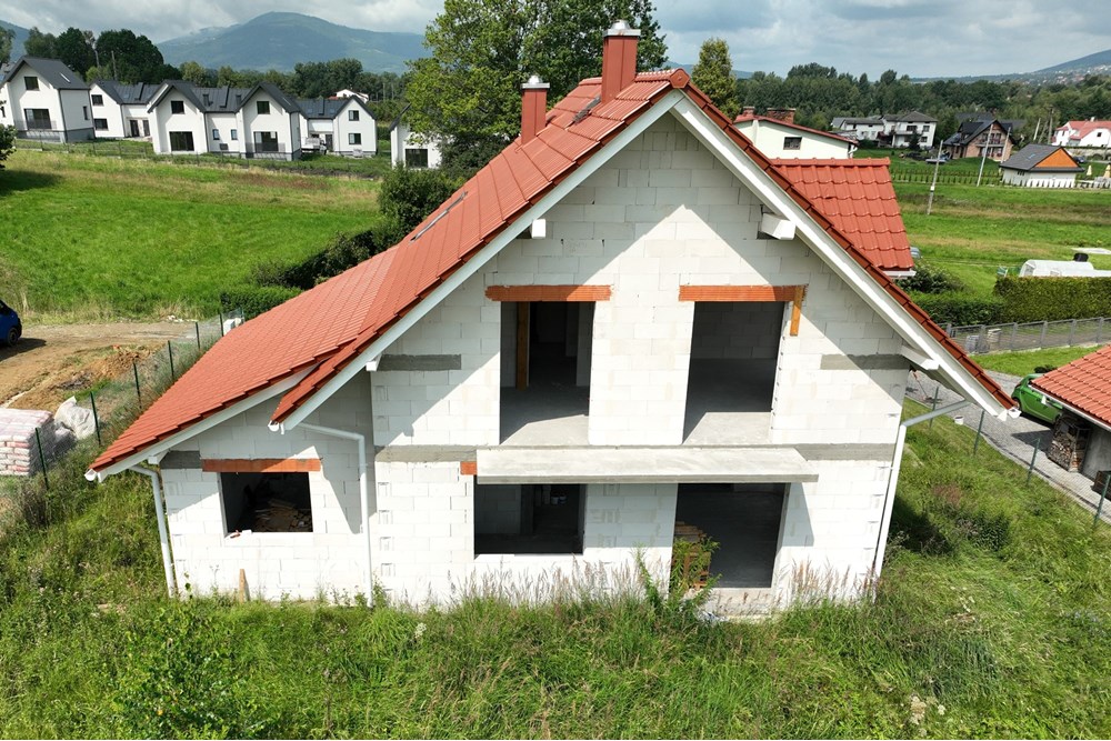 Dom jednorodzinny - Sprzedaż - Pietrzykowice, Polska - dji_fly_20250806_114638_138_1754475320661_photo.jpg - 800061133-5