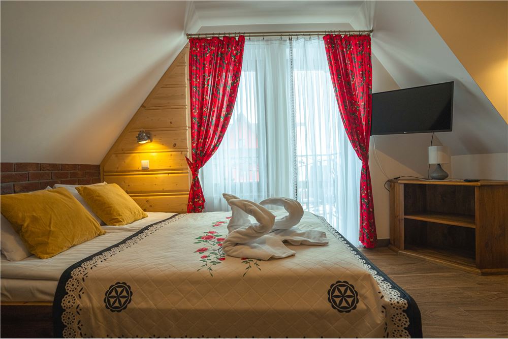 Dom wolnostojący - Sprzedaż - Poronin, Polska - 44 - 470151035-124