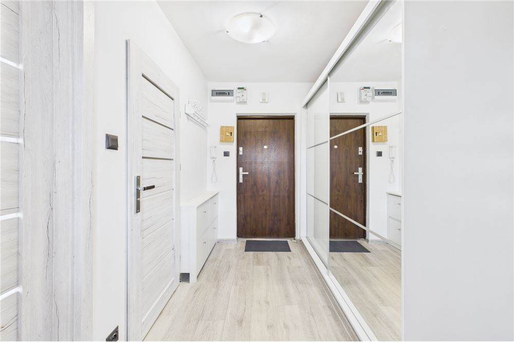 Mieszkanie - Sprzedaż - Koszalin, Polska - 24 - 470281008-38