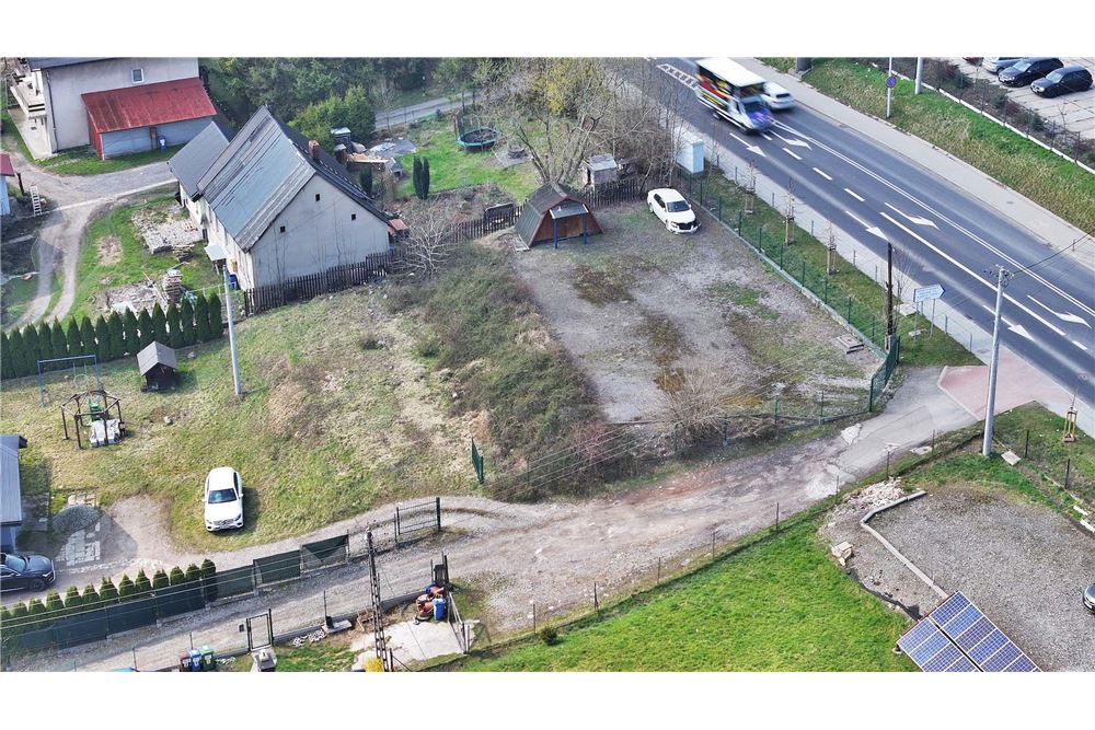 Dom wolnostojący - Sprzedaż - Bielsko-Biała, Polska - 60 - 800061016-1157