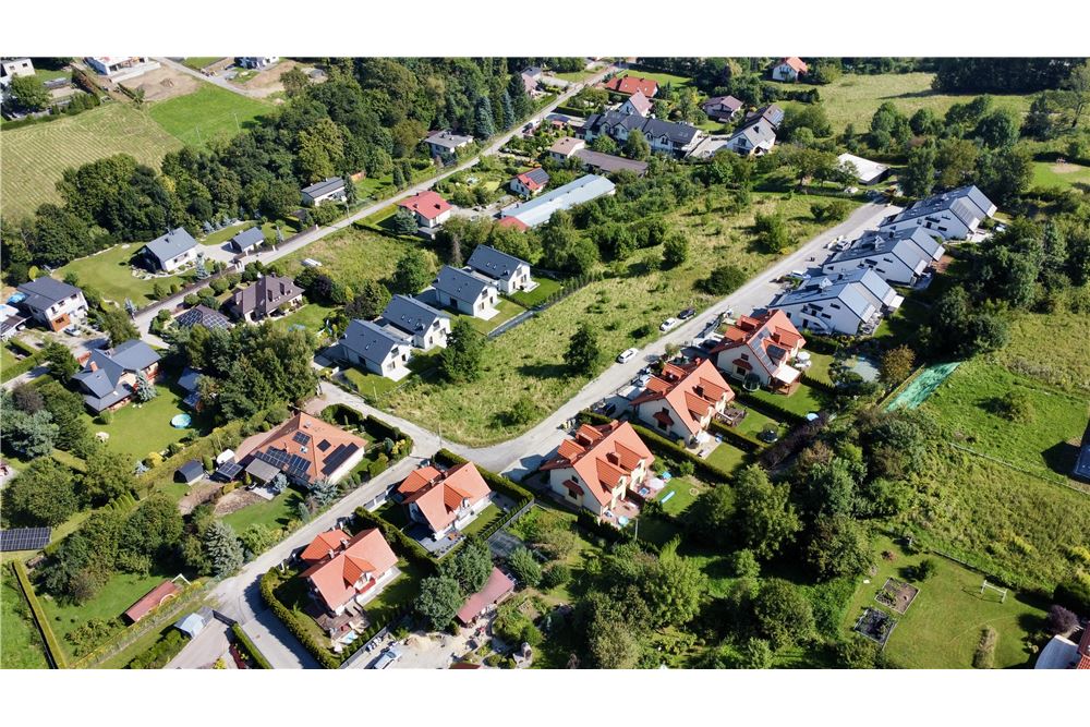 Działka budowlana - Sprzedaż - Bielsko-Biała, Polska - 42 - 800061028-469