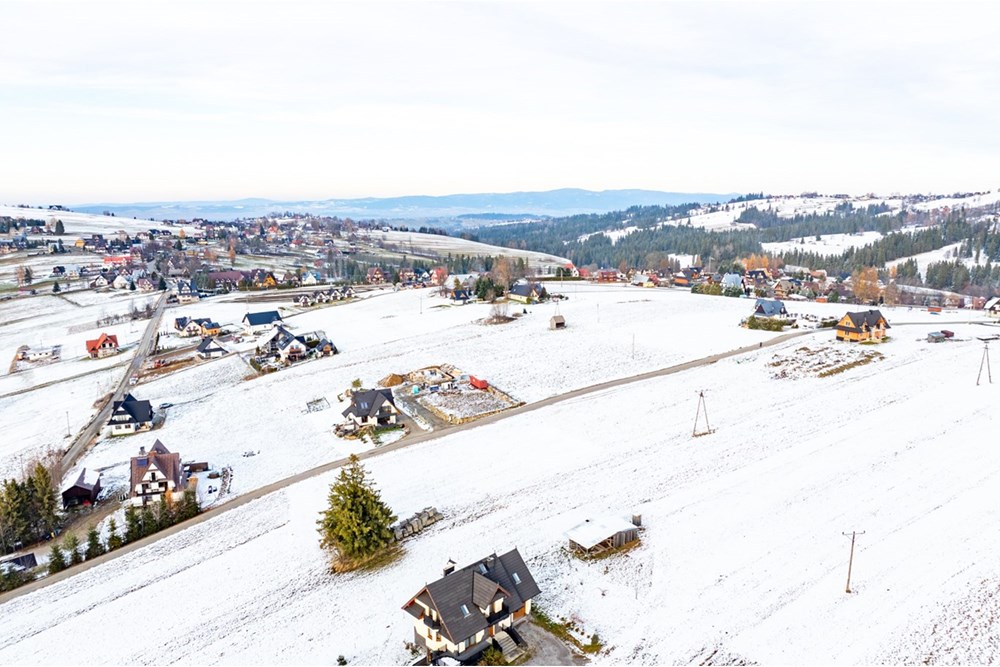 Działka budowlana - Sprzedaż - Czerwienne, Polska - 20251119-DJI_0883-HDR.jpg - 470151051-83