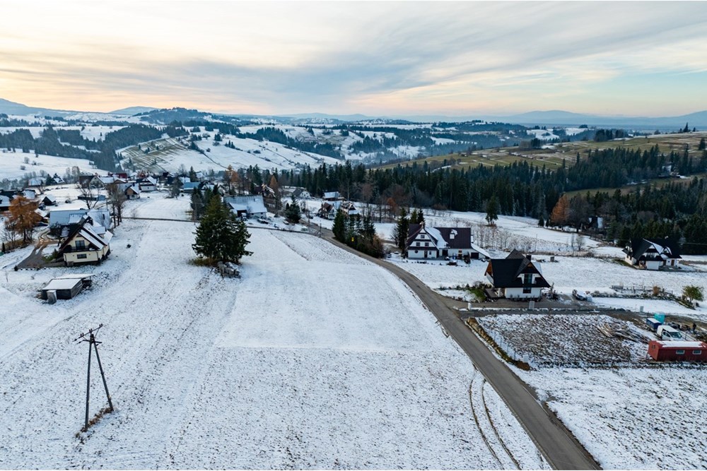 Działka budowlana - Sprzedaż - Czerwienne, Polska - 20251119-DJI_0892-HDR.jpg - 470151051-83