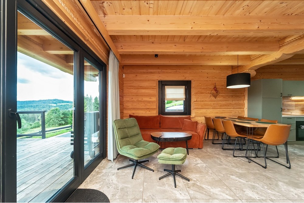 Biznes - Sprzedaż - Istebna, Polska - MIODM_012M.jpg - 800061093-116