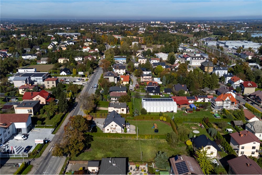 Nieruchomość gruntowa - Sprzedaż - Czechowice-Dziedzice, Polska - 50 - 800061103-177