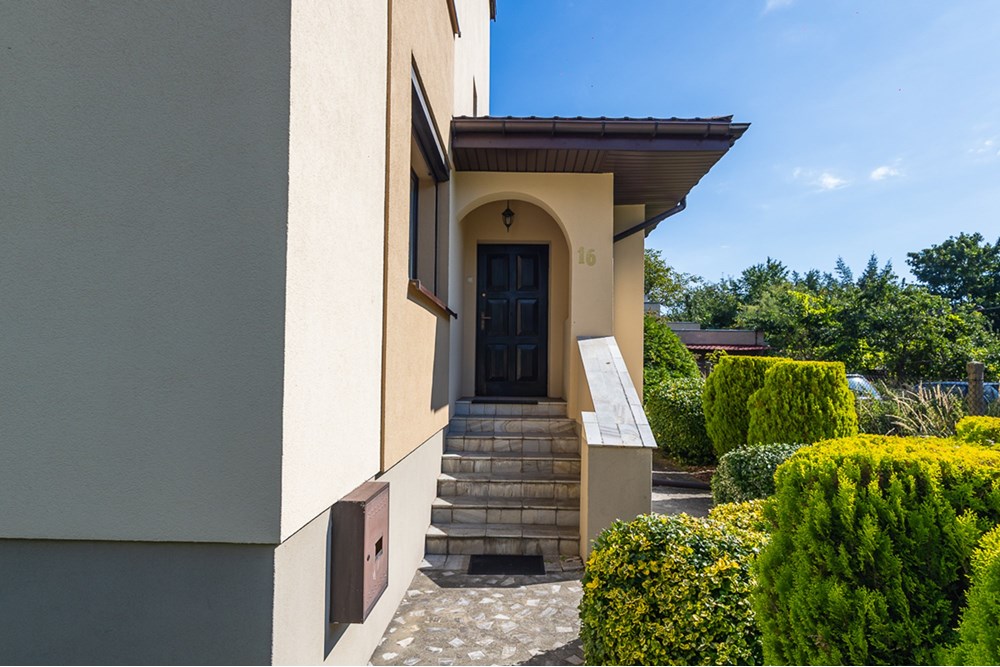 Dom wolnostojący - Sprzedaż - Zgierz, Polska - Prosta 16-14.jpg - 470291004-260