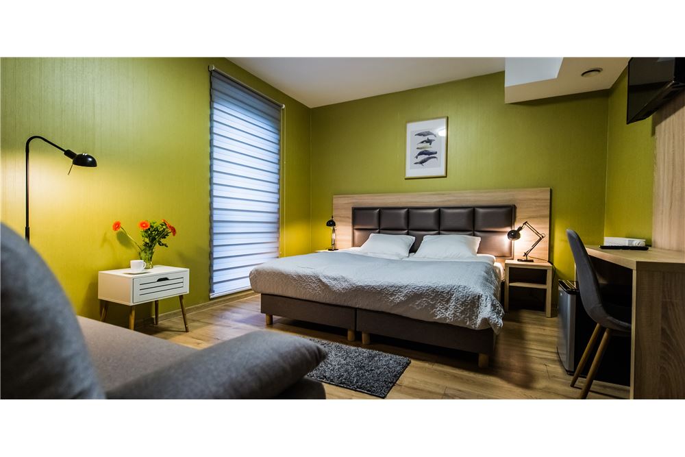 Dom wolnostojący - Sprzedaż - Korbielów, Polska - 198 - 800061076-401