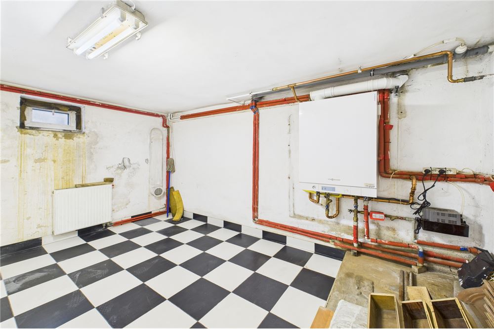 Dom w zabudowie szeregowej - Sprzedaż - Rybnik, Polska - 31 - 470311001-38