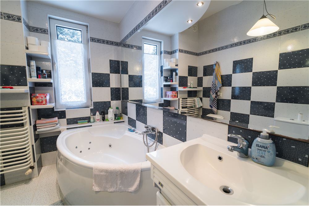 Rezydencja/Willa/Dworek - Sprzedaż - Ponikiew, Polska - 38 - 800061126-8