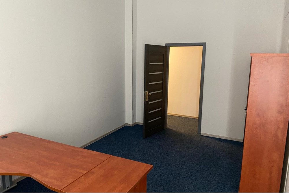 Lokal handlowy/usługowy - Sprzedaż - Warszawa, Polska - WhatsApp Image 2025-07-04 at 16.14.55 (1).jpeg - 810131032-97