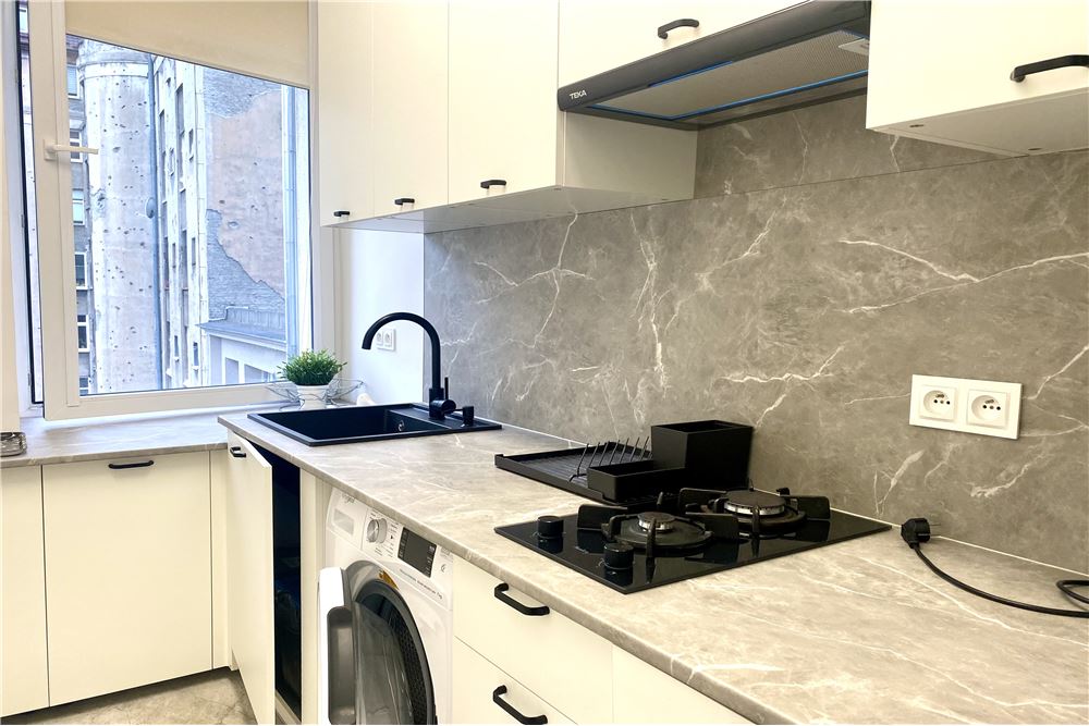 Mieszkanie - Wynajem - Warszawa, Polska - 6 - 810131003-378