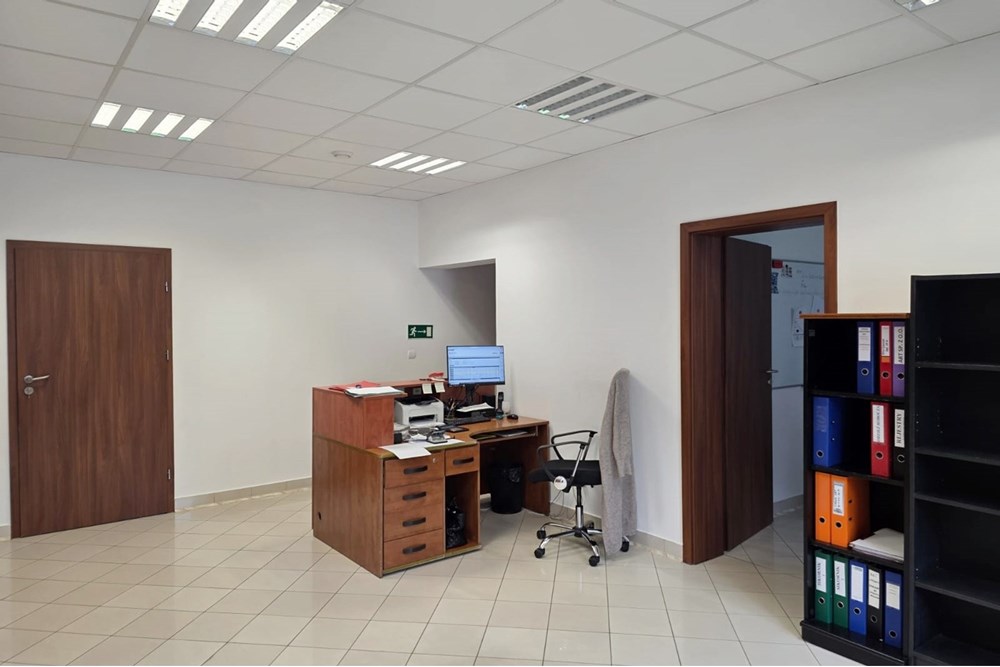 Lokal handlowy/usługowy - Wynajem - Bielsko-Biała, Polska - 12.jpg - 800061016-1295