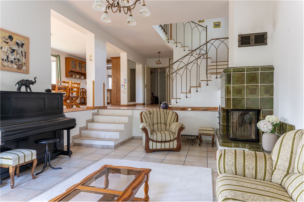 Dom wolnostojący - Sprzedaż - Józefów, Polska - 71 - 810251028-66