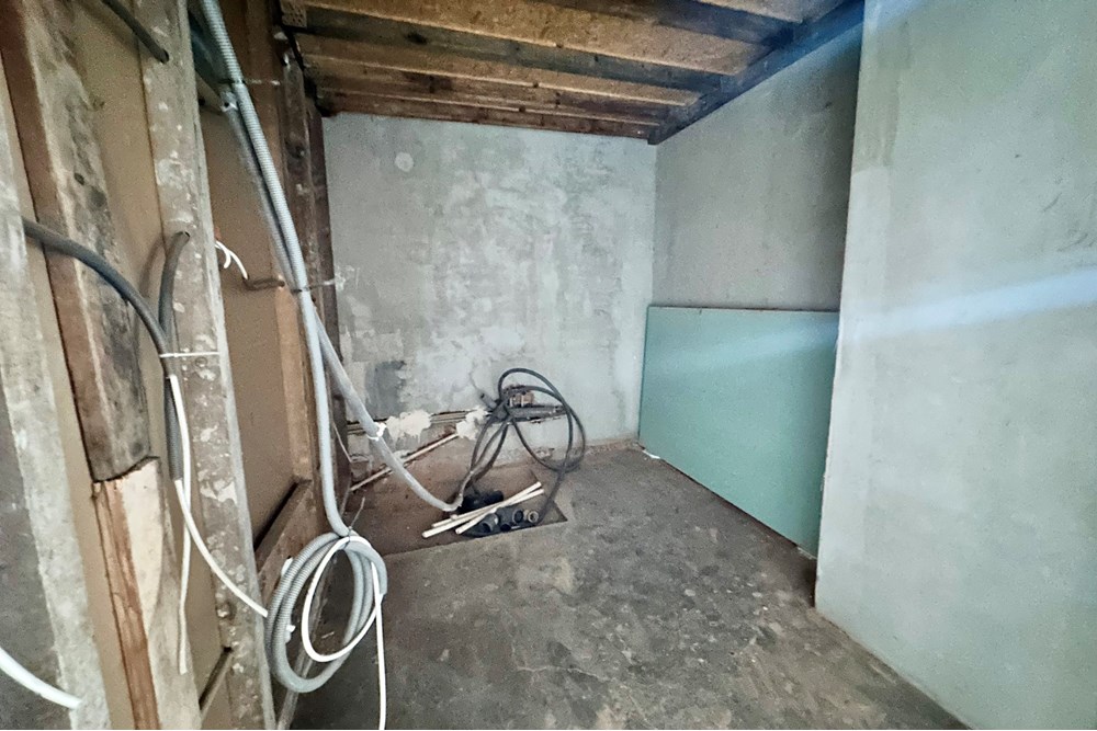 Piętro budynku - Sprzedaż - Bielsko-Biała, Polska - IMG_0743.jpeg - 800061098-185